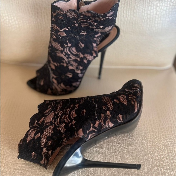 Made in Italy peep toe Lace black high stiletto heels size EU37 - Picture 4 of 12